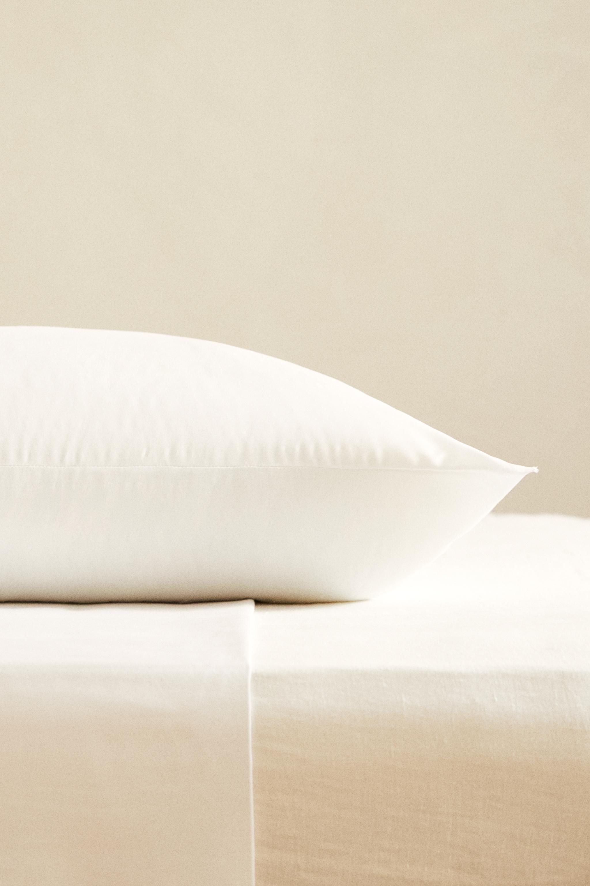 MICROFIBER PILLOW